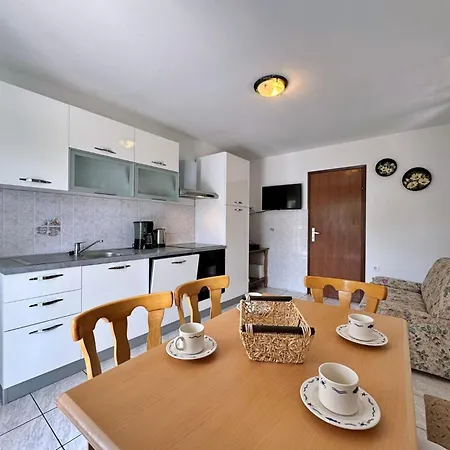 Apartamento Zlatica By Interhome Šilo