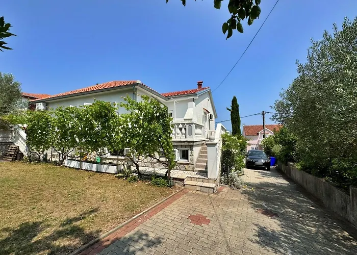 Zlatica By Interhome Apartamento