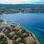 Zlatica By Interhome Šilo