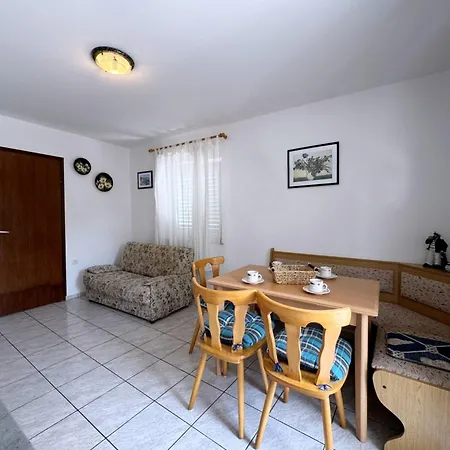 Zlatica By Interhome * Silo (Krk)