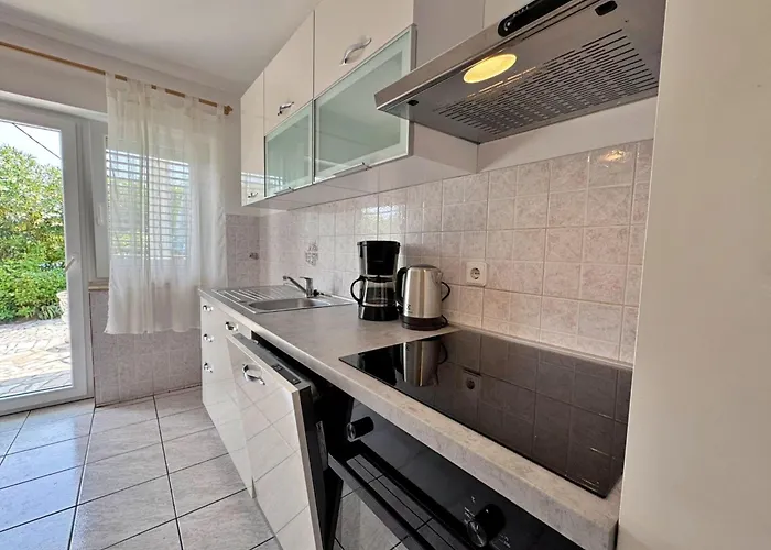 Zlatica By Interhome * Silo (Krk)